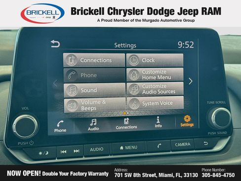 Used 2024 Nissan Rogue S AWD/4WD image 31
