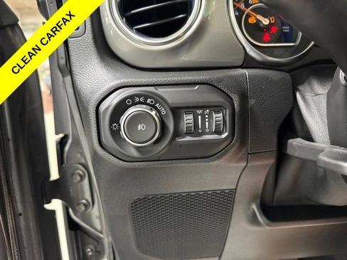 Used 2021 Jeep Wrangler Unlimited Sahara w/ Cold Weather Group AWD/4WD image 15