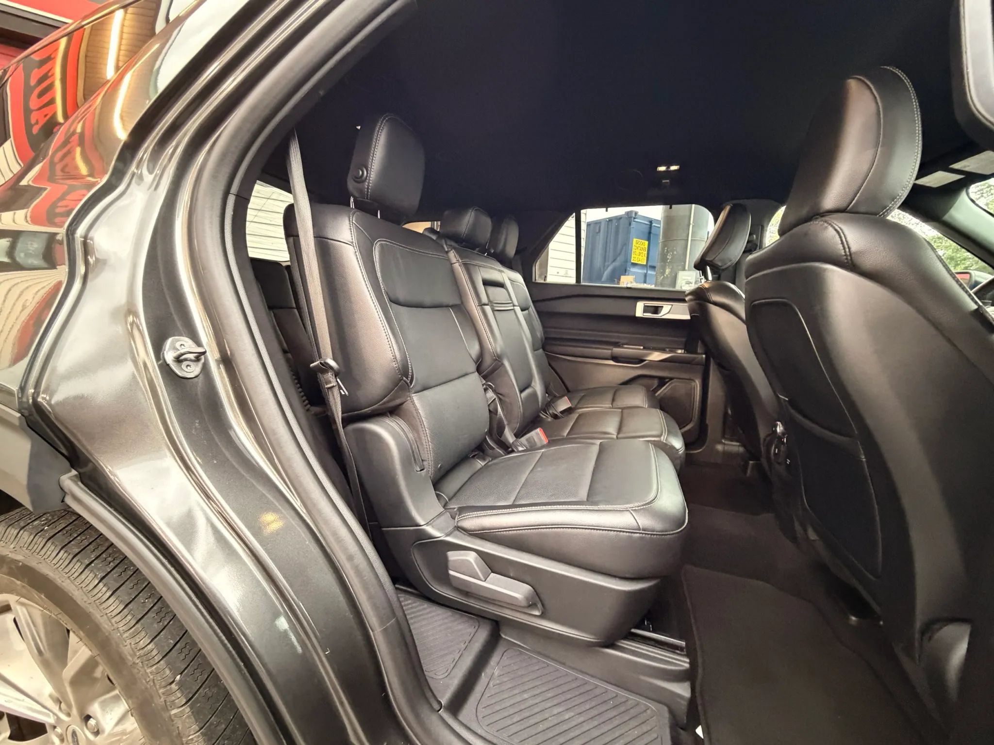 Used 2020 Ford Explorer Limited AWD/4WD image 12