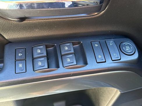 Used 2017 Chevrolet Silverado 1500 LT w/ All Star Edition AWD/4WD image 22