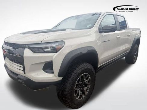 New 2026 Chevrolet Colorado ZR2 w/ Technology Package AWD/4WD image 2