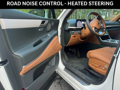 Used 2025 Genesis GV80 3.5T Prestige AWD/4WD image 6