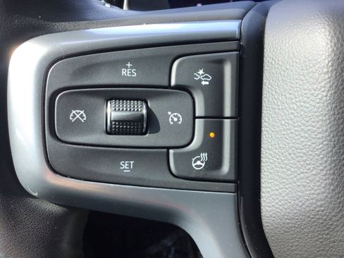 Used 2025 Chevrolet Silverado 1500 LT AWD/4WD image 24