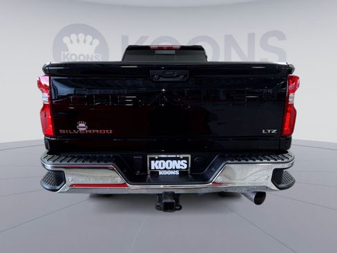 Used 2024 Chevrolet Silverado 2500 LTZ w/ LTZ Convenience Package AWD/4WD image 5