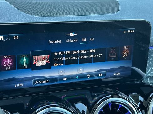 New 2026 Mercedes-Benz GLB 250 image 17