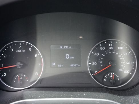 Used 2021 Kia Seltos S AWD/4WD image 39