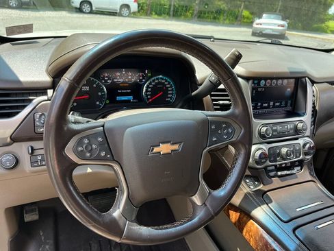 Used 2018 Chevrolet Tahoe Premier AWD/4WD image 49
