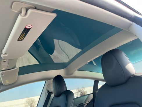 Used 2023 Tesla Model 3 Standard Range image 22