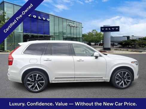 Certified 2024 Volvo XC90 B6 Plus AWD/4WD image 8