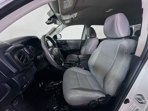 Used 2021 Toyota Tacoma SR image 12