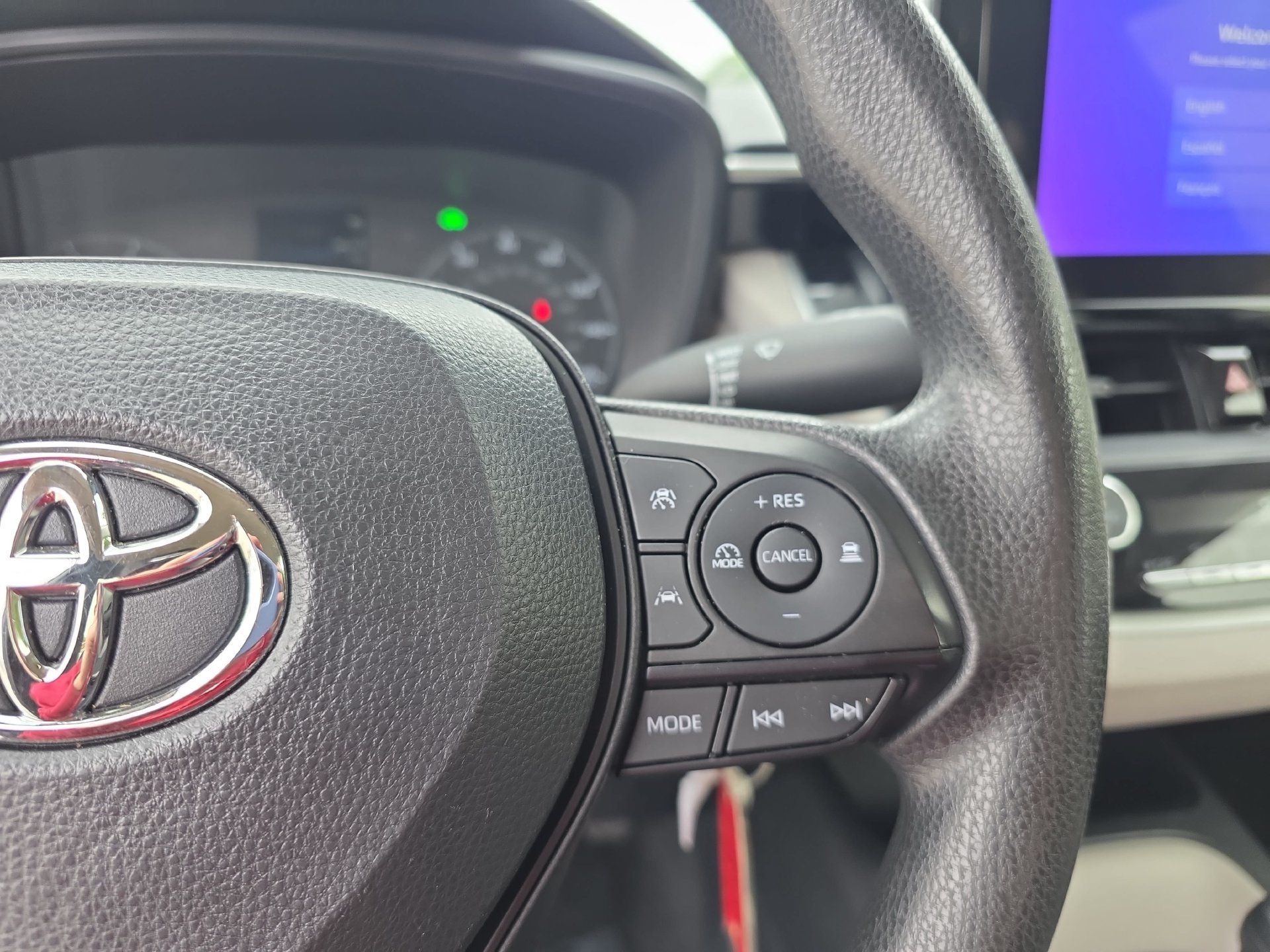 Used 2023 Toyota Corolla LE FWD image 17