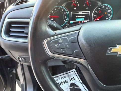 Used 2018 Chevrolet Equinox LT FWD image 20