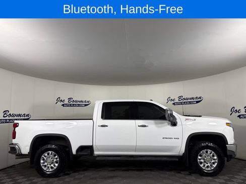 Used 2022 Chevrolet Silverado 2500 LTZ w/ Z71 Off-Road Package AWD/4WD image 6