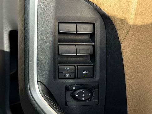 Used 2023 Toyota RAV4 XLE image 17