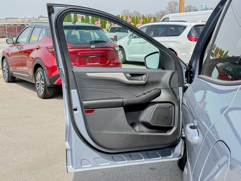 Used 2022 Ford Escape SE AWD/4WD image 17