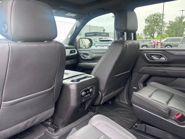 Used 2022 Chevrolet Suburban RST w/ Luxury Package AWD/4WD image 45