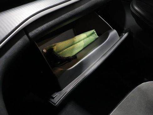 Used 2023 Jeep Grand Cherokee Altitude image 36