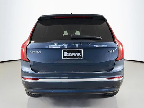 New 2026 Volvo XC90 T8 Ultra w/ Protection Package AWD/4WD image 6