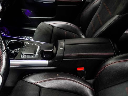Used 2022 Mercedes-Benz GLA 35 AMG 4MATIC image 24