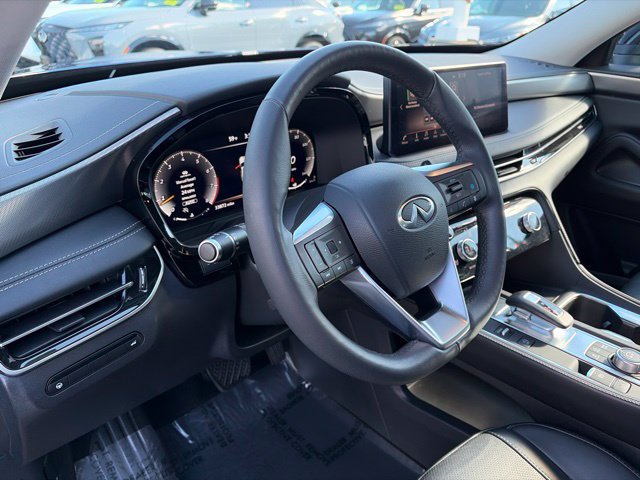 Certified 2023 INFINITI QX60 Luxe w/ Cargo Package AWD/4WD image 11