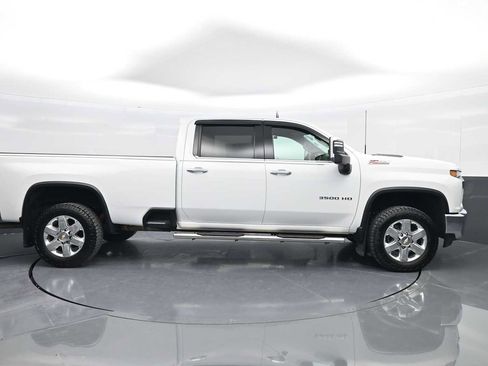 Used 2022 Chevrolet Silverado 3500 LTZ image 9