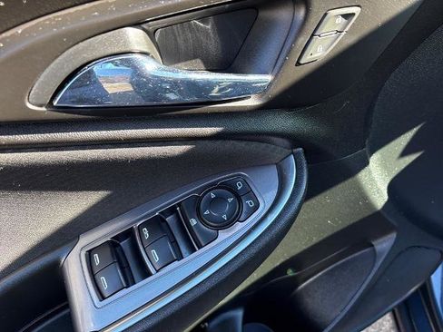 Used 2020 Chevrolet Malibu LT image 21