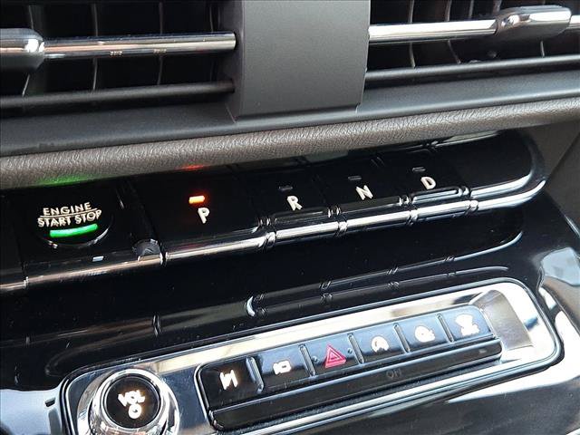 Used 2023 Lincoln Corsair FWD image 12