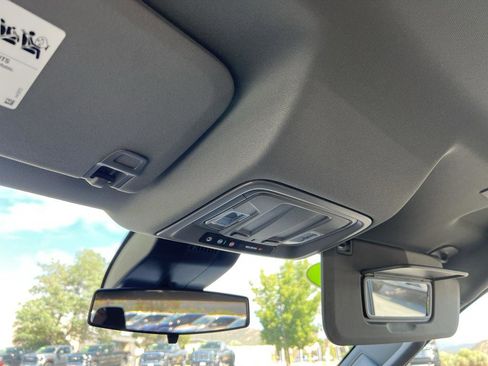 New 2025 GMC Sierra 1500 Elevation image 33
