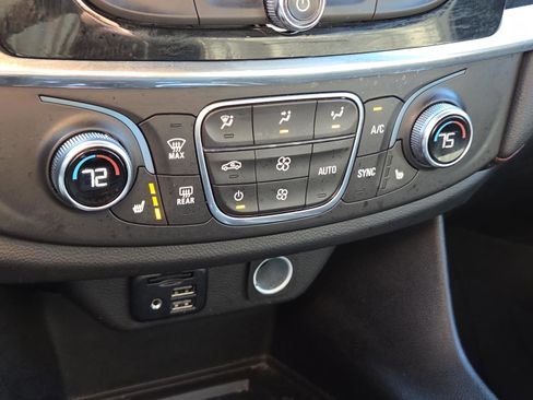 Used 2023 Chevrolet Traverse RS w/ LPO, Floor Liner Package image 25