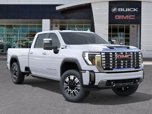 New 2026 GMC Sierra 3500 Denali w/ Denali Reserve Package image 7