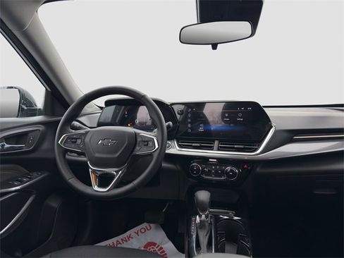 Used 2025 Chevrolet Trax ACTIV w/ Driver Confidence Package image 29