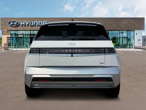 New 2025 Hyundai Ioniq 5 Limited image 6