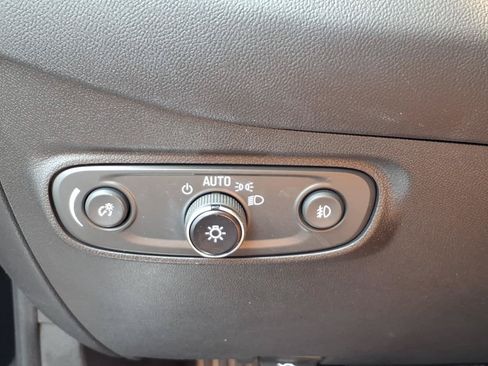 Certified 2023 Chevrolet Equinox Premier AWD/4WD image 11