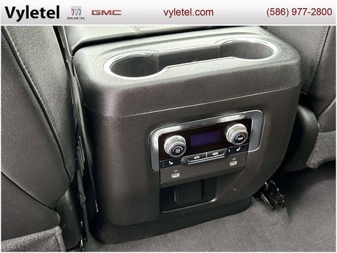 Used 2023 GMC Yukon XL AT4 image 12