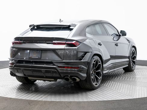 Used 2023 Lamborghini Urus Performante image 21