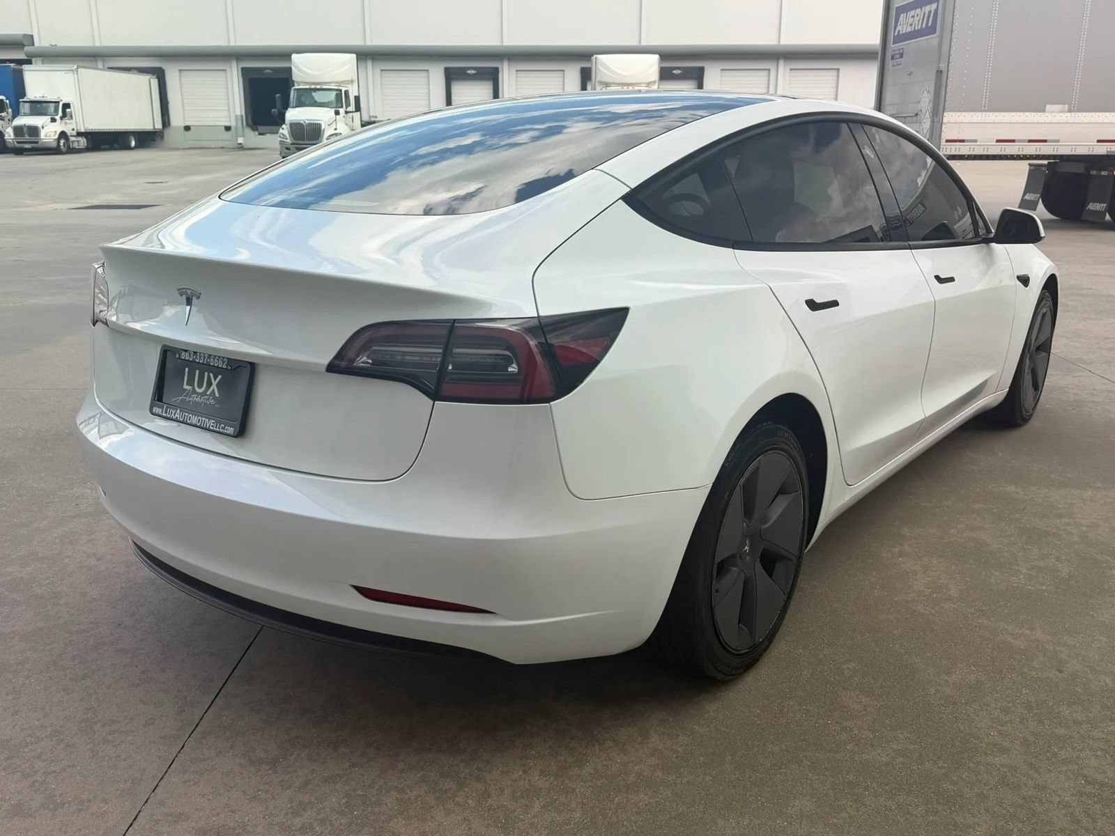 Used 2023 Tesla Model 3 Standard Range RWD image 7