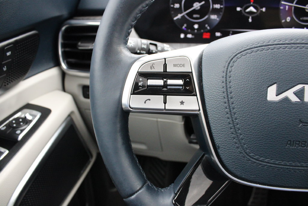 Used 2023 Kia Telluride SX AWD/4WD image 14