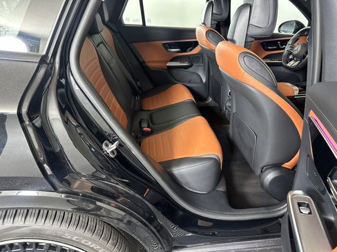 Certified 2024 Mercedes-Benz GLC 43 AMG 4MATIC image 17