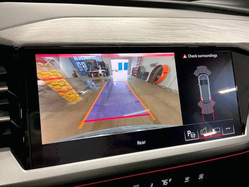 Used 2023 Audi Q4 e-tron Premium Plus w/ Premium Plus image 22