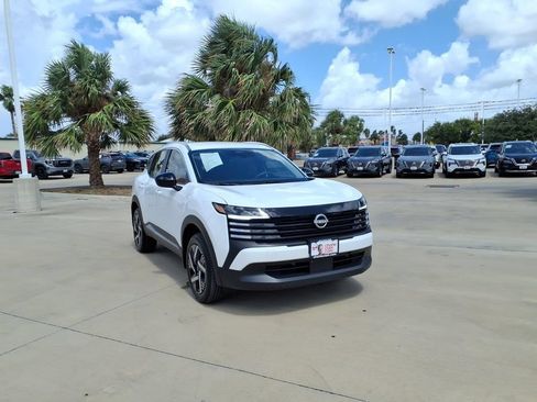 Used 2026 Nissan Kicks SV FWD image 7