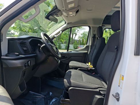 Used 2024 Ford Transit 250 Low Roof w/ Exterior Upgrade Package RWD image 15