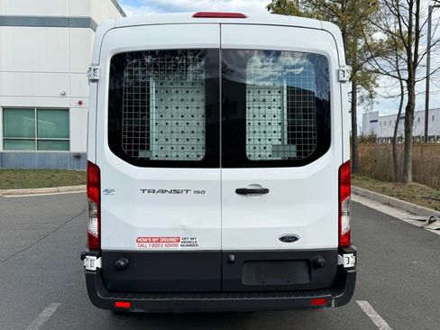 Used 2015 Ford Transit 150 Medium Roof w/Sliding Side Doo image 8