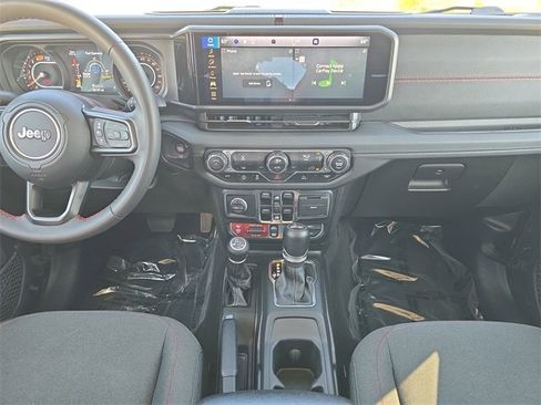 Used 2024 Jeep Wrangler Unlimited Rubicon image 11