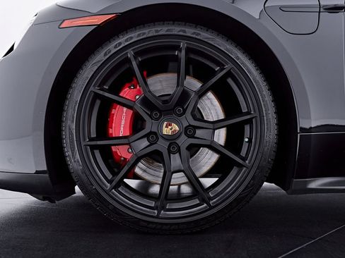 Used 2022 Porsche Taycan GTS AWD/4WD image 3