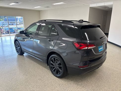 Used 2022 Chevrolet Equinox RS w/ RS Leather Package image 7