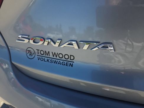 Used 2016 Hyundai Sonata Limited w/ Option Group 04 FWD image 14