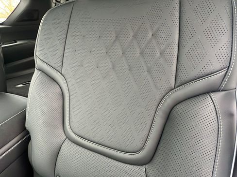 New 2026 INFINITI QX80 Autograph w/ Premium Cargo Package image 18