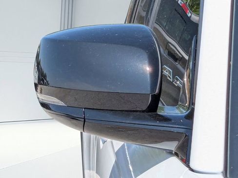 New 2026 Jeep Grand Cherokee Limited RWD image 11
