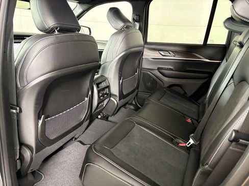 New 2026 Jeep Grand Cherokee Altitude RWD image 38