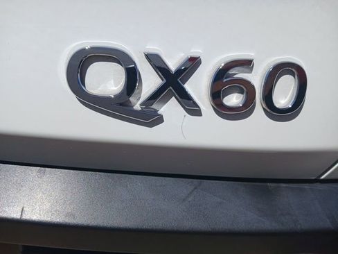 Certified 2024 INFINITI QX60 Pure FWD image 3